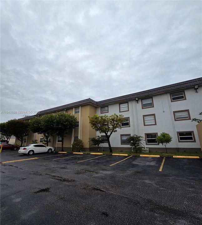 Недавно арендовано: $1,950 (2 спален, 1 ванн, 798 Квадратных фут)