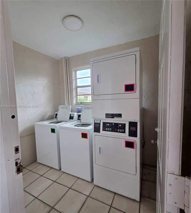 Недавно арендовано: $1,950 (2 спален, 1 ванн, 798 Квадратных фут)