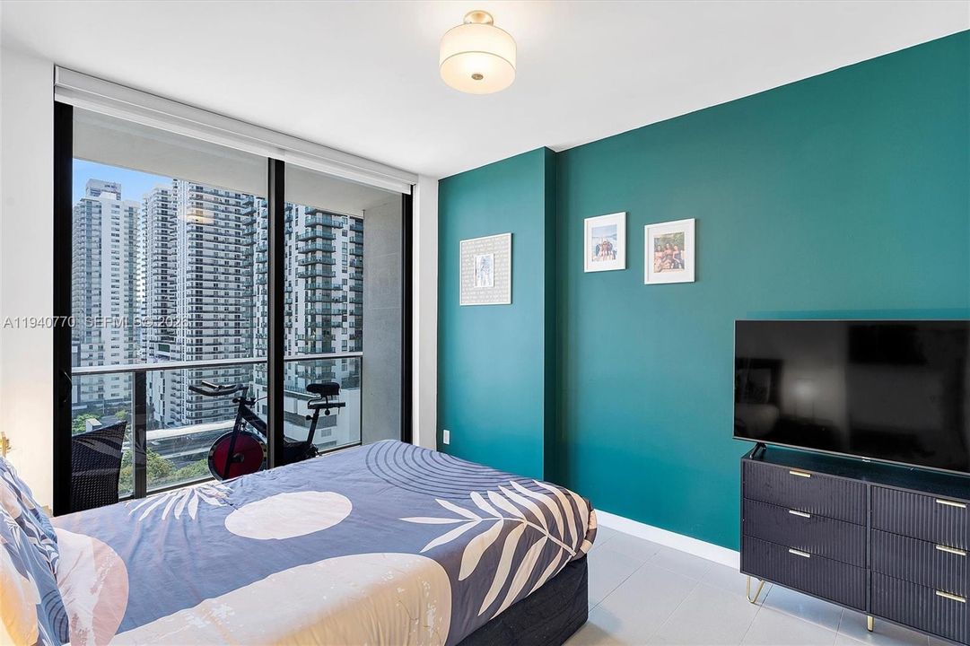 For Rent: $3,650 (2 beds, 2 baths, 882 Square Feet)