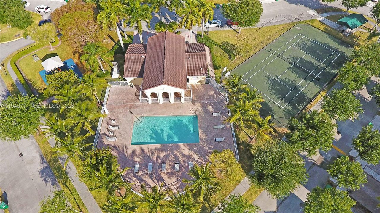 На продажу: $535,000 (3 спален, 3 ванн, 1775 Квадратных фут)