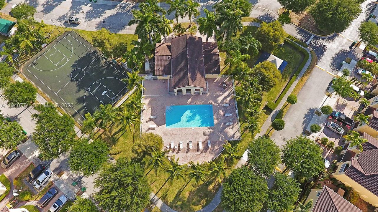 На продажу: $535,000 (3 спален, 3 ванн, 1775 Квадратных фут)