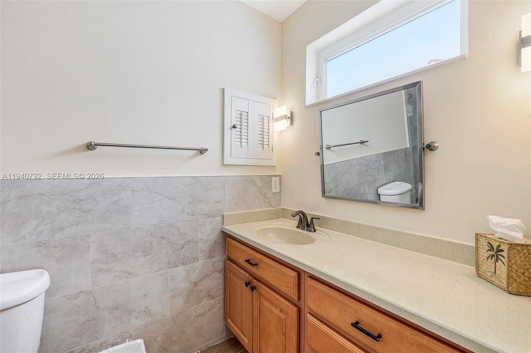 待售: $1,050,000 (3 贝兹, 2 浴室, 2388 平方英尺)