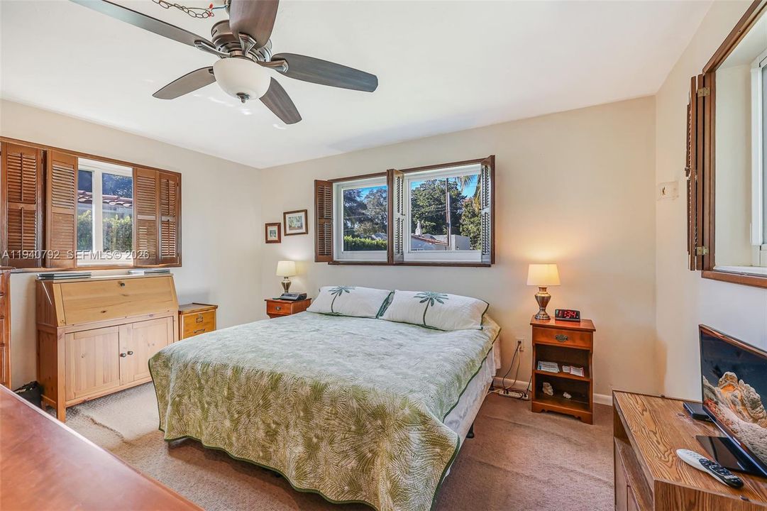 待售: $1,050,000 (3 贝兹, 2 浴室, 2388 平方英尺)