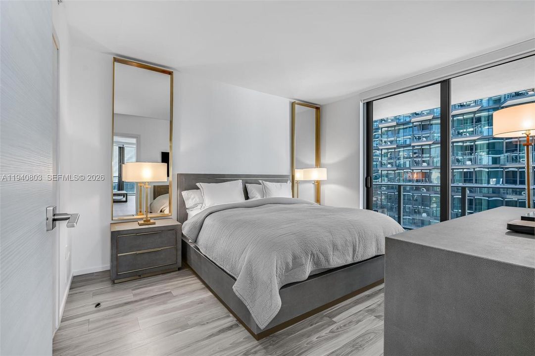 待售: $1,049,000 (2 贝兹, 2 浴室, 1152 平方英尺)