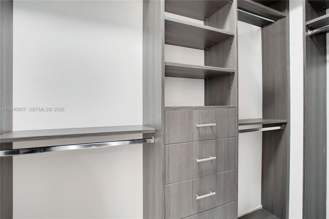 For Rent: $5,000 (2 beds, 2 baths, 1412 Square Feet)