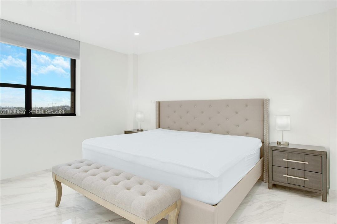 For Rent: $5,000 (2 beds, 2 baths, 1412 Square Feet)