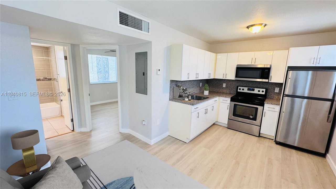 出租: $1,600 (1 贝兹, 1 浴室, 500 平方英尺)