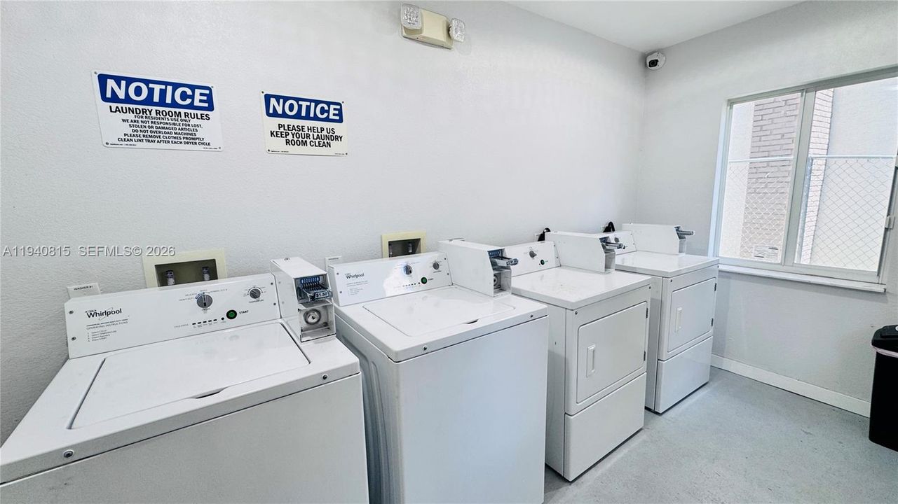 出租: $1,600 (1 贝兹, 1 浴室, 500 平方英尺)