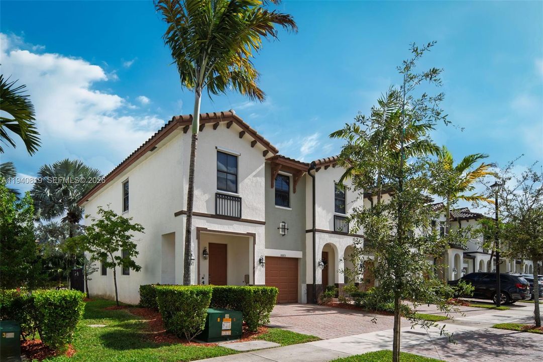 For Rent: $4,300 (4 beds, 2 baths, 1793 Square Feet)