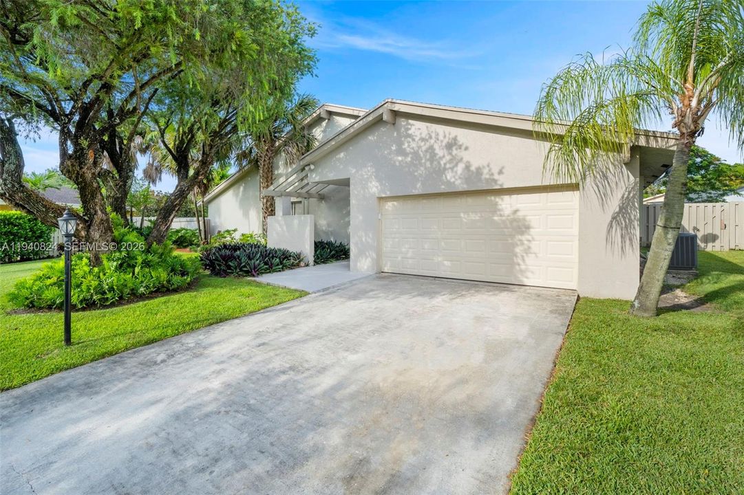 For Rent: $6,000 (4 beds, 3 baths, 2414 Square Feet)