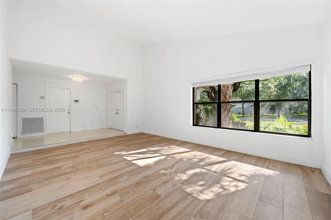 For Rent: $6,000 (4 beds, 3 baths, 2414 Square Feet)