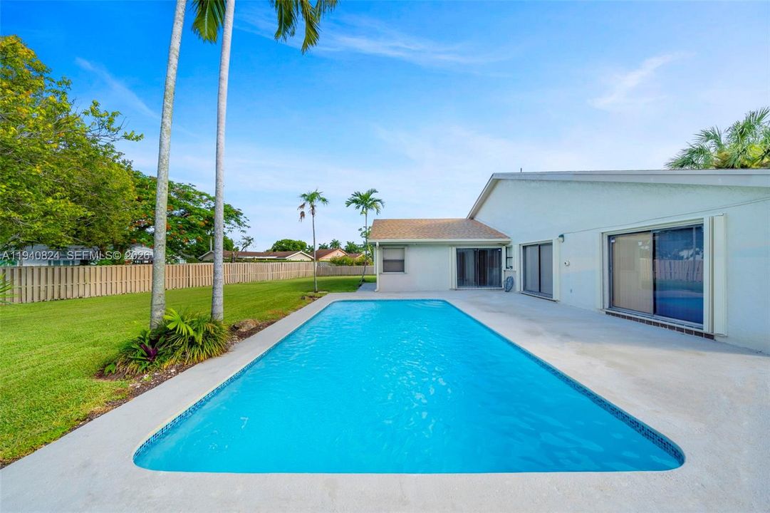 For Rent: $6,000 (4 beds, 3 baths, 2414 Square Feet)