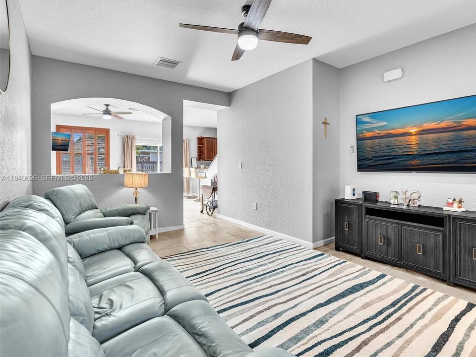 For Sale: $557,900 (4 beds, 2 baths, 2058 Square Feet)