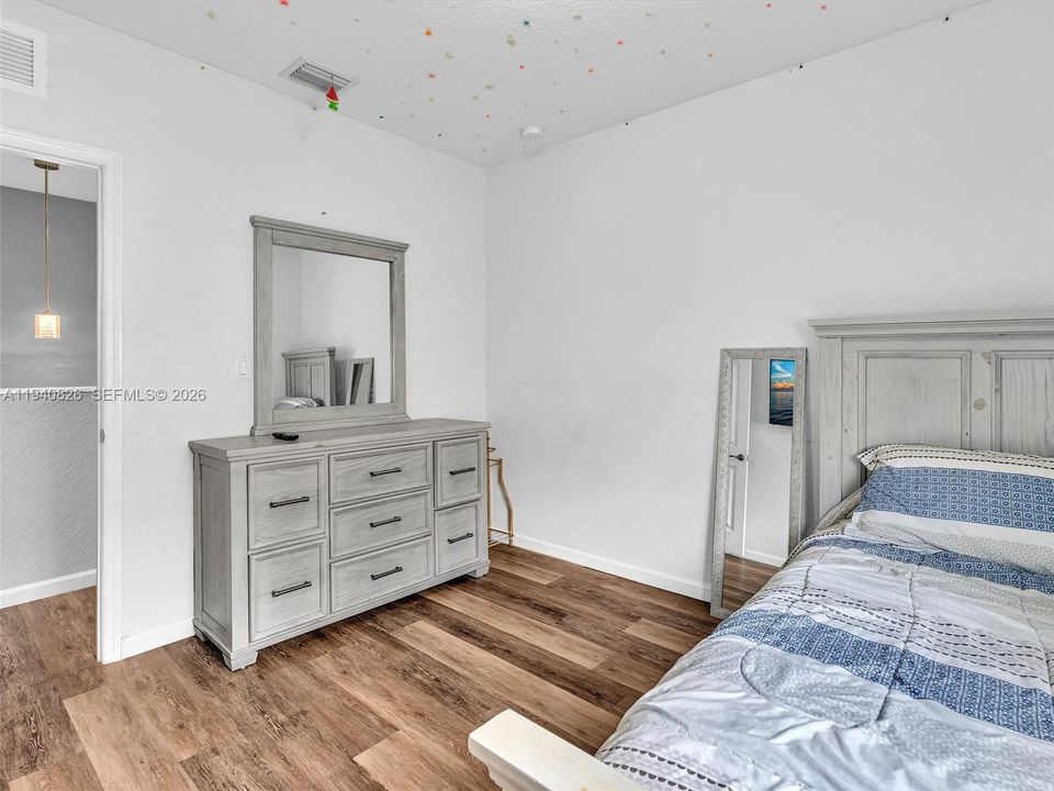 For Sale: $557,900 (4 beds, 2 baths, 2058 Square Feet)