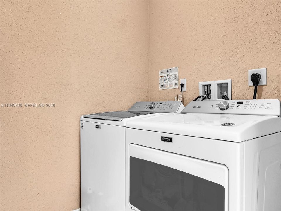 For Sale: $557,900 (4 beds, 2 baths, 2058 Square Feet)