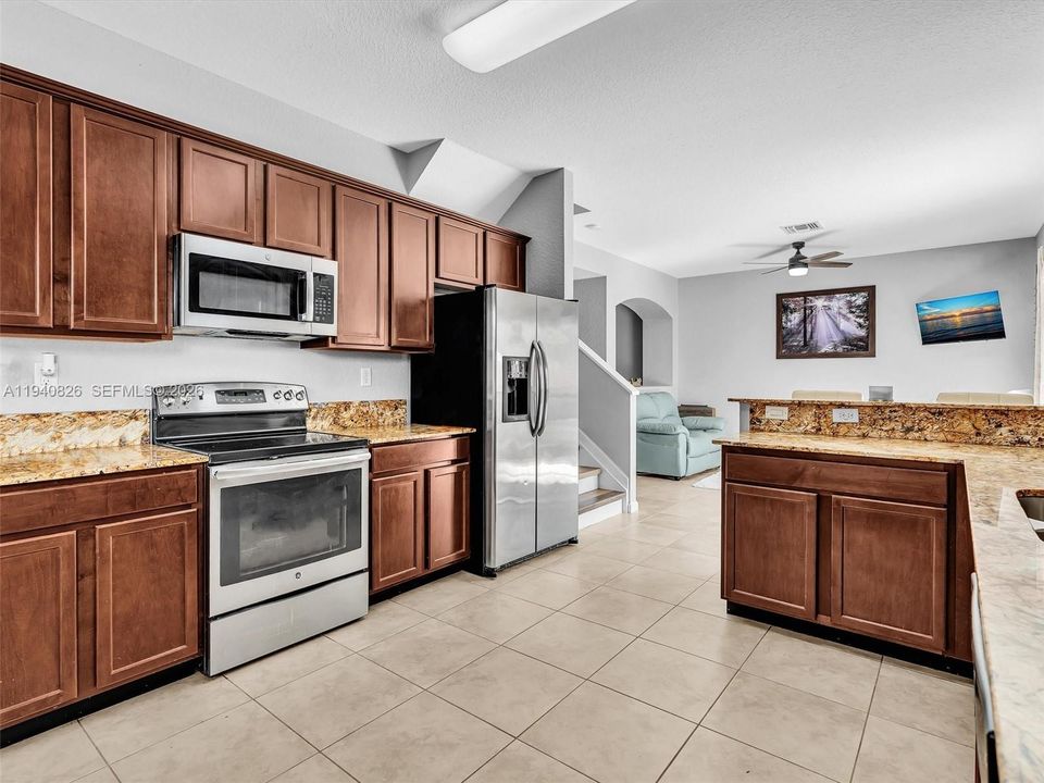 For Sale: $557,900 (4 beds, 2 baths, 2058 Square Feet)