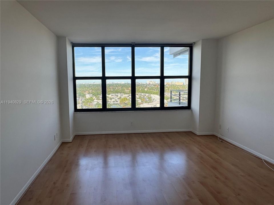 En Venta: $299,000 (1 camas, 1 baños, 950 Pies cuadrados)