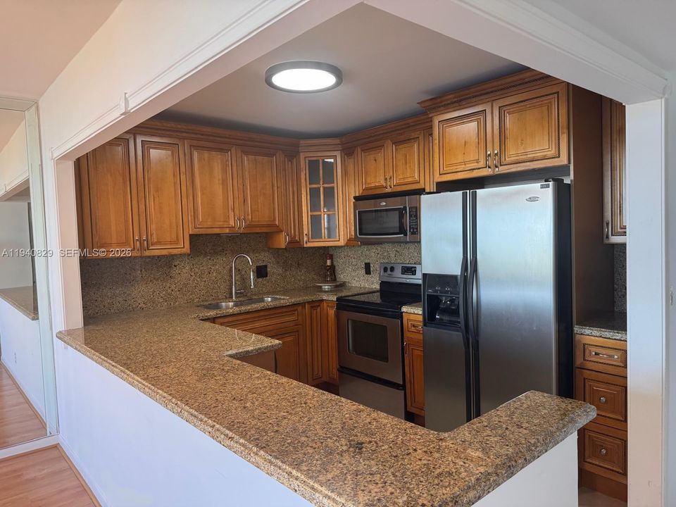 En Venta: $299,000 (1 camas, 1 baños, 950 Pies cuadrados)