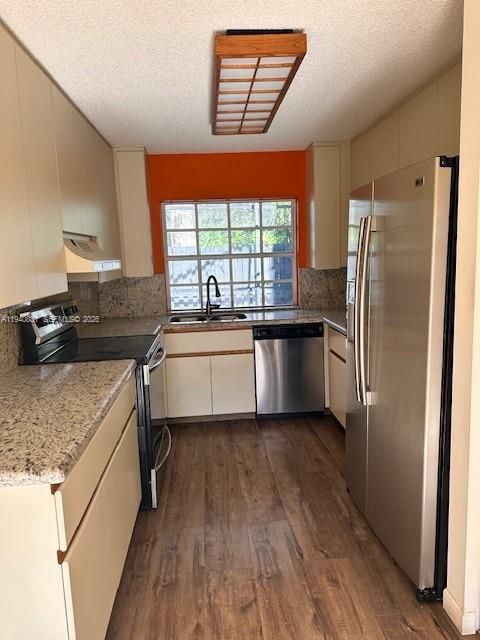 出租: $3,300 (2 贝兹, 2 浴室, 1410 平方英尺)