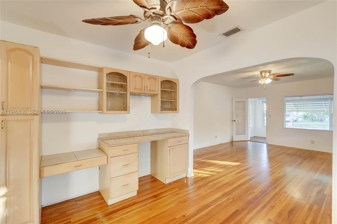 En Renta: $3,000 (2 camas, 2 baños, 2367 Pies cuadrados)