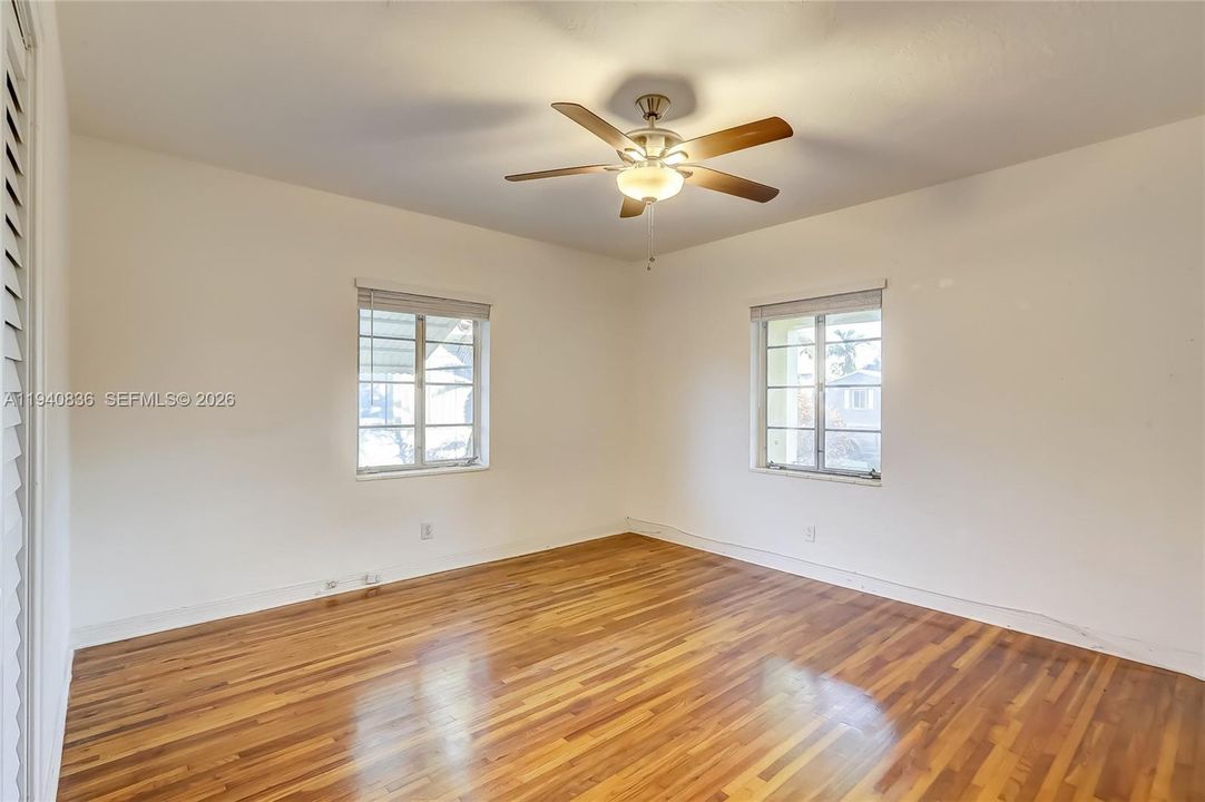 En Renta: $3,000 (2 camas, 2 baños, 2367 Pies cuadrados)