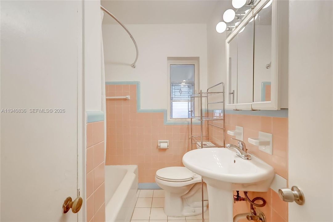 En Renta: $3,000 (2 camas, 2 baños, 2367 Pies cuadrados)