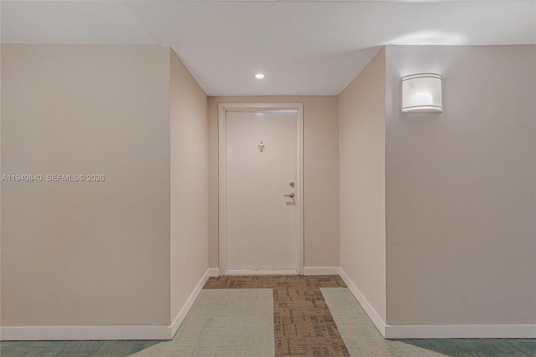 出租: $5,150 (2 贝兹, 2 浴室, 1640 平方英尺)