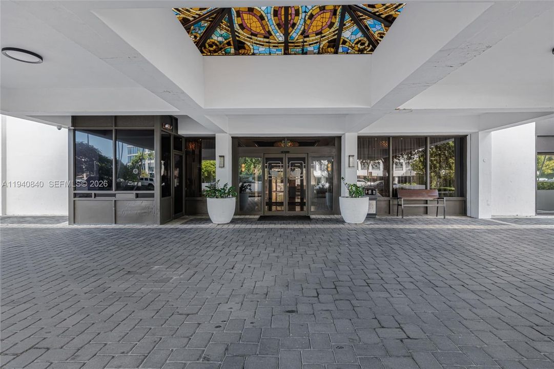 出租: $5,150 (2 贝兹, 2 浴室, 1640 平方英尺)