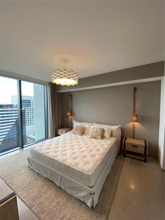 For Rent: $6,590 (2 beds, 2 baths, 1383 Square Feet)