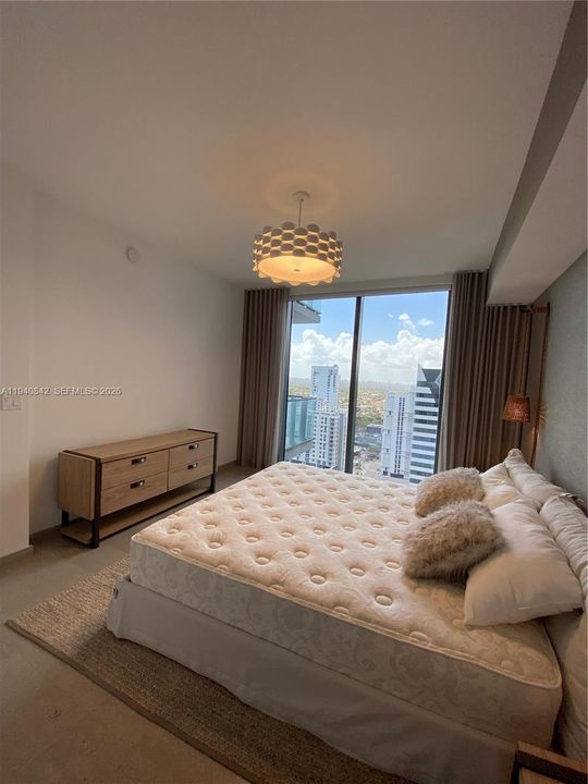 For Rent: $6,590 (2 beds, 2 baths, 1383 Square Feet)