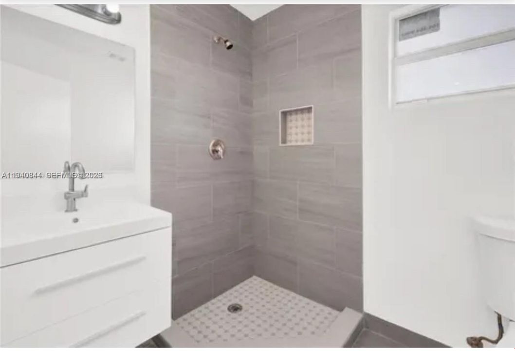 For Rent: $3,200 (3 beds, 2 baths, 2028 Square Feet)