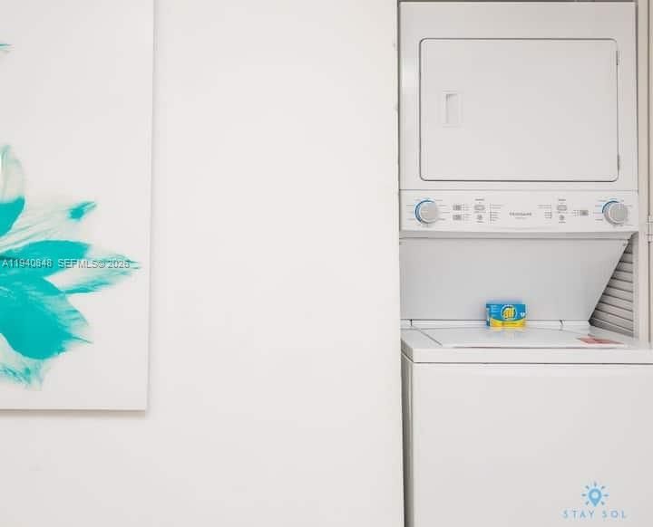 На продажу: $495,000 (2 спален, 2 ванн, 1028 Квадратных фут)