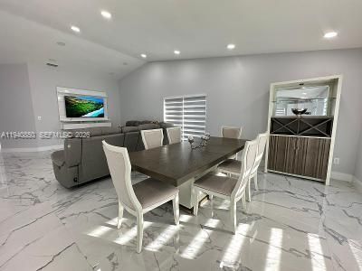 For Rent: $4,500 (3 beds, 2 baths, 1652 Square Feet)