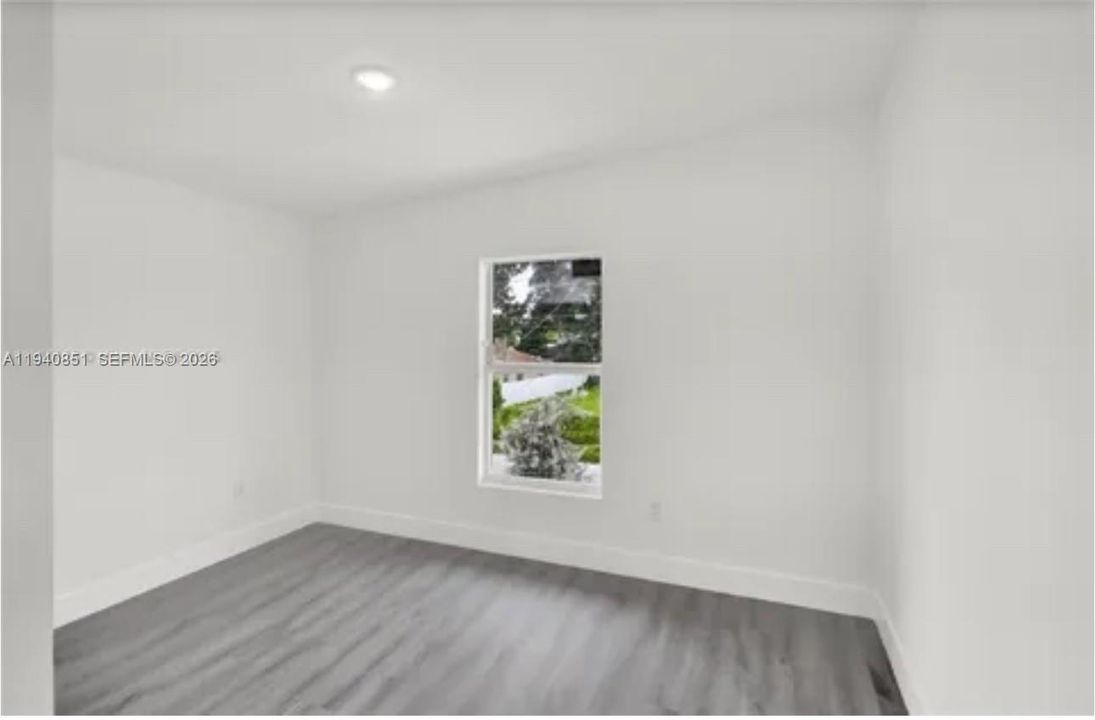 For Rent: $3,200 (3 beds, 2 baths, 2028 Square Feet)