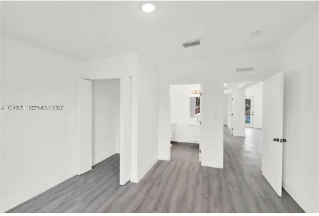 For Rent: $3,200 (3 beds, 2 baths, 2028 Square Feet)