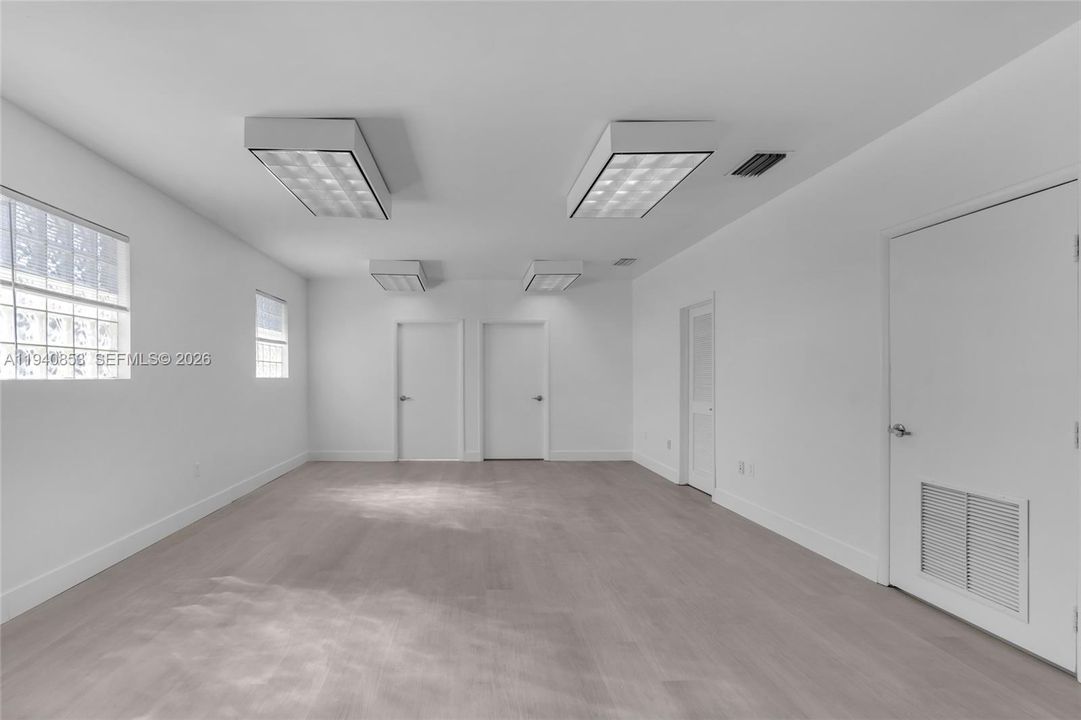 В аренду: $34 (0 спален, 0 ванн, 0 Квадратных фут)