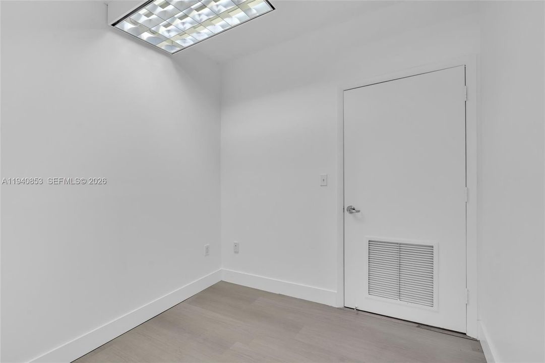 В аренду: $34 (0 спален, 0 ванн, 0 Квадратных фут)