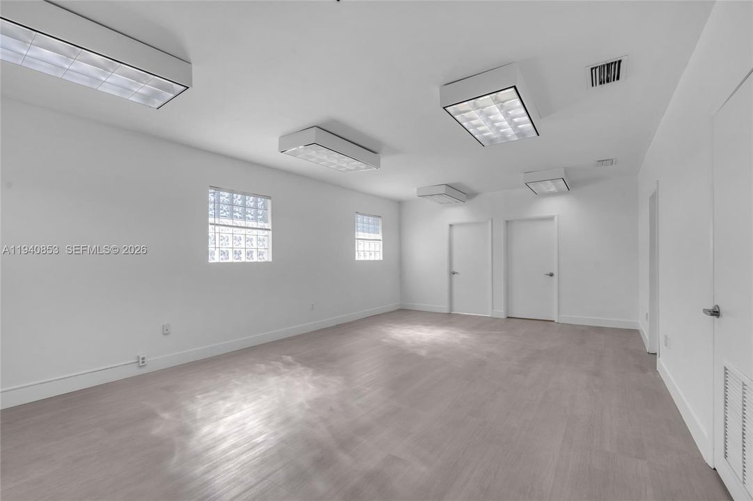 В аренду: $34 (0 спален, 0 ванн, 0 Квадратных фут)