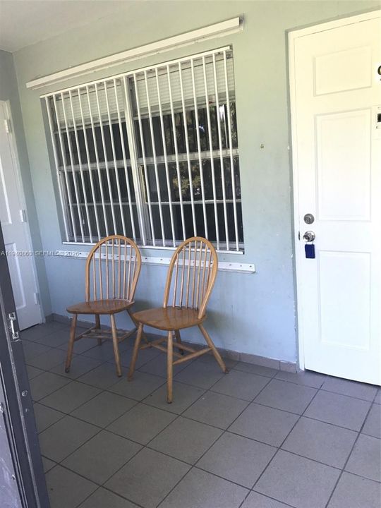 出租: $1,650 (1 贝兹, 1 浴室, 650 平方英尺)