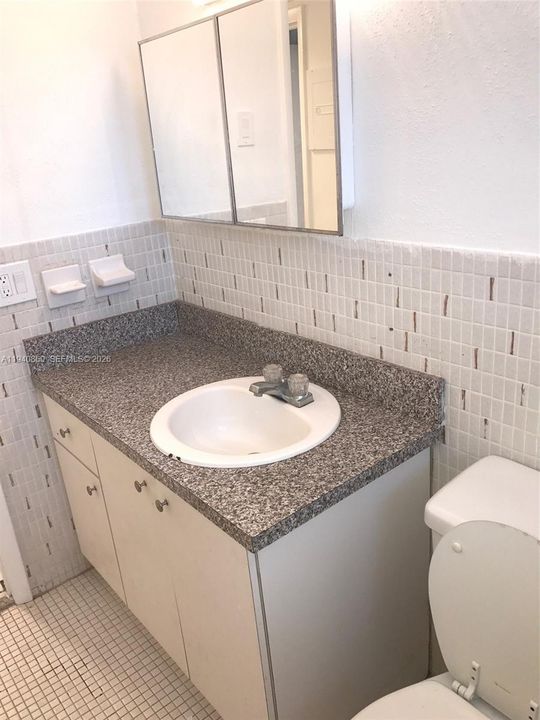 出租: $1,650 (1 贝兹, 1 浴室, 650 平方英尺)