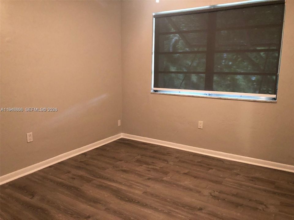 For Rent: $2,575 (3 beds, 2 baths, 1262 Square Feet)