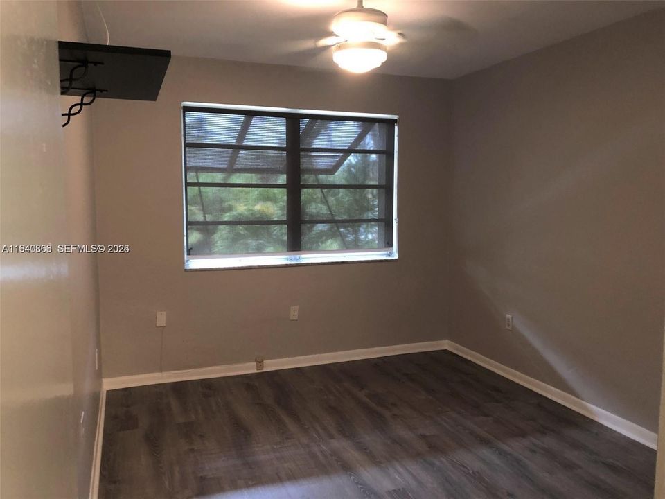 For Rent: $2,575 (3 beds, 2 baths, 1262 Square Feet)
