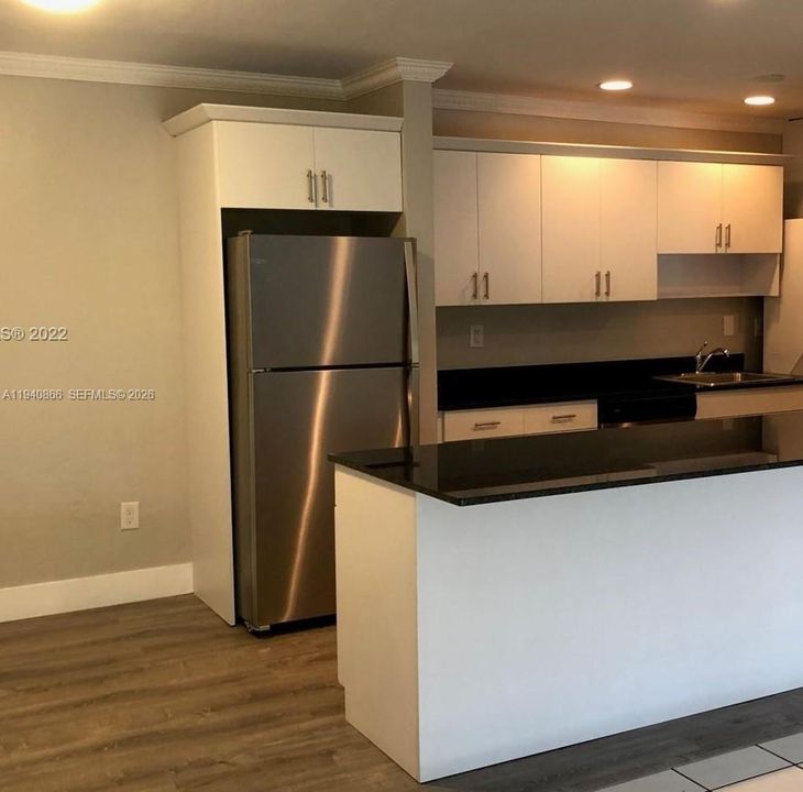 For Rent: $2,575 (3 beds, 2 baths, 1262 Square Feet)