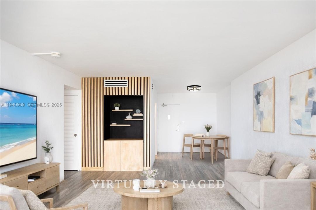 For Sale: $422,000 (1 beds, 1 baths, 837 Square Feet)