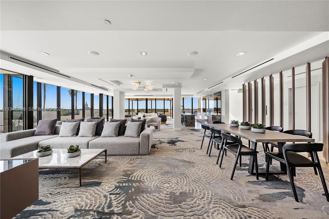 出租: $10,645 (2 贝兹, 2 浴室, 1835 平方英尺)