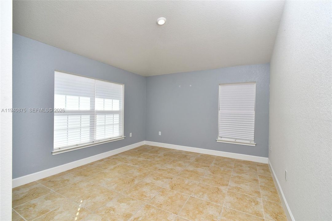 Недавно продано: $359,900 (4 спален, 3 ванн, 0 Квадратных фут)