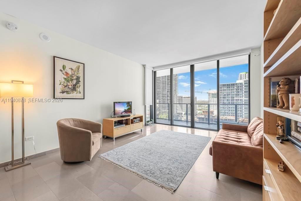 For Sale: $949,500 (2 beds, 2 baths, 1193 Square Feet)