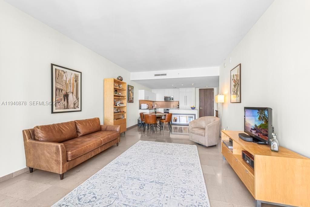 For Sale: $949,500 (2 beds, 2 baths, 1193 Square Feet)