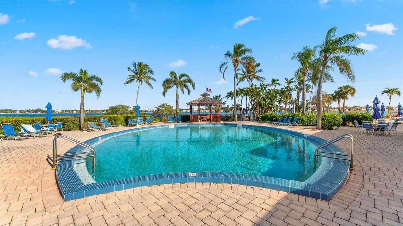 19 - 110 Half Moon Cir C1 - Pool 1