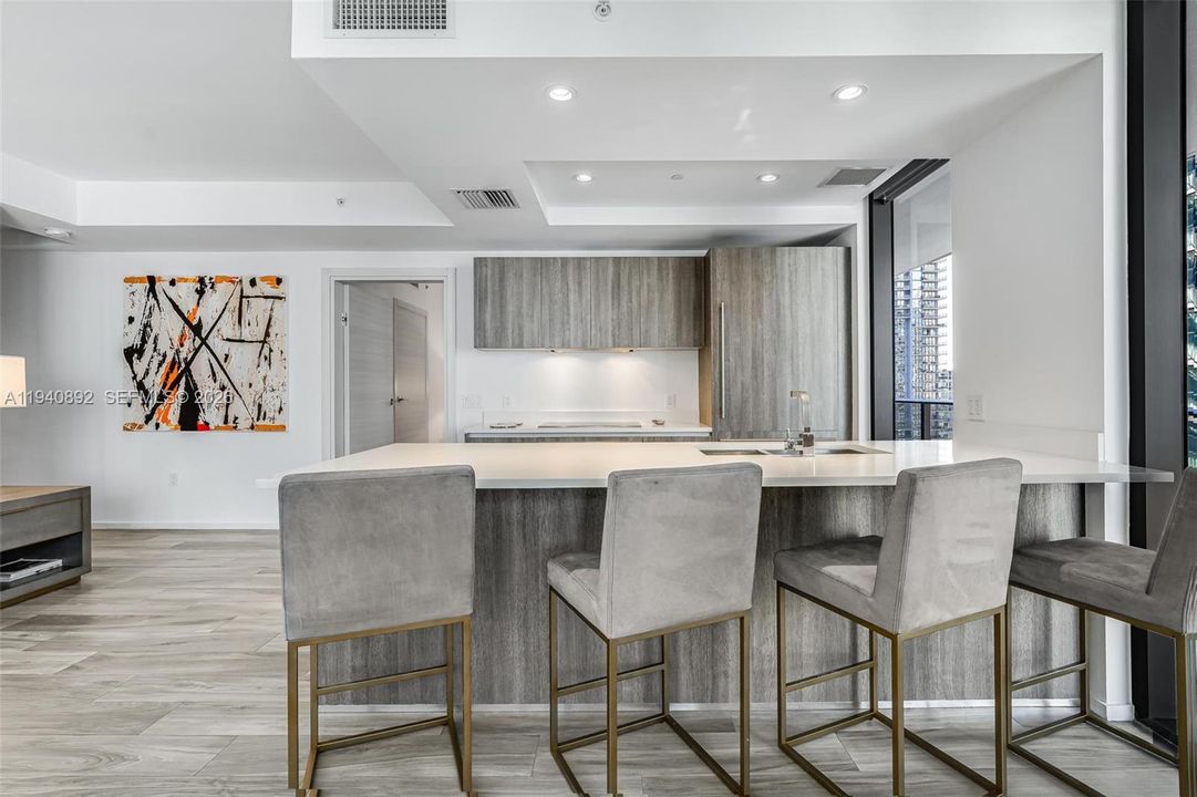 For Rent: $7,200 (2 beds, 2 baths, 1152 Square Feet)